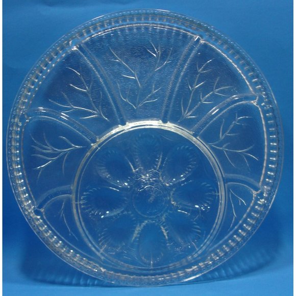 13" Indiana Glass Round 8 Egg 7 Section Egg & Relish Plate / Dish EASTER - Picture 3 of 7